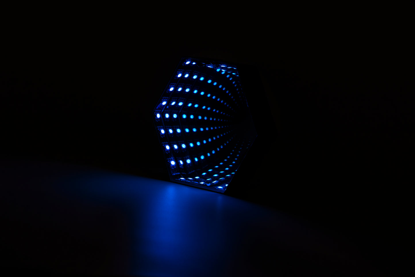 XTREME DIGITAL LIFESTYLE Sound-Reactive Infinity Mirror Light
